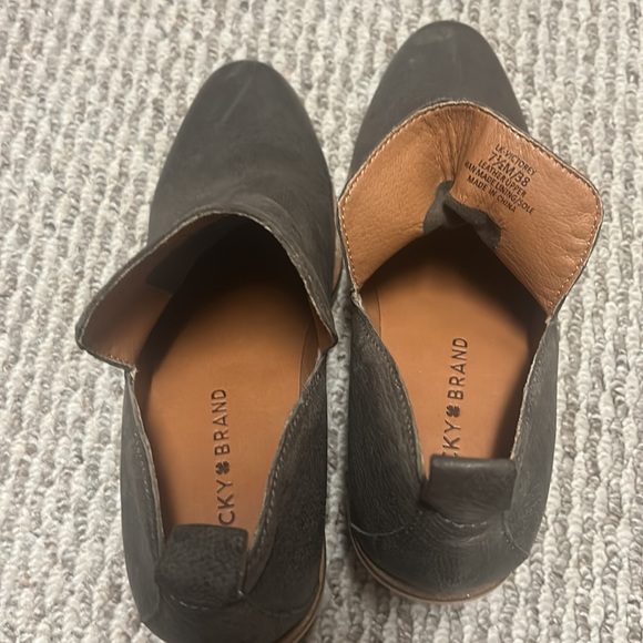 Slip on ankle boots - Picture 3 of 3